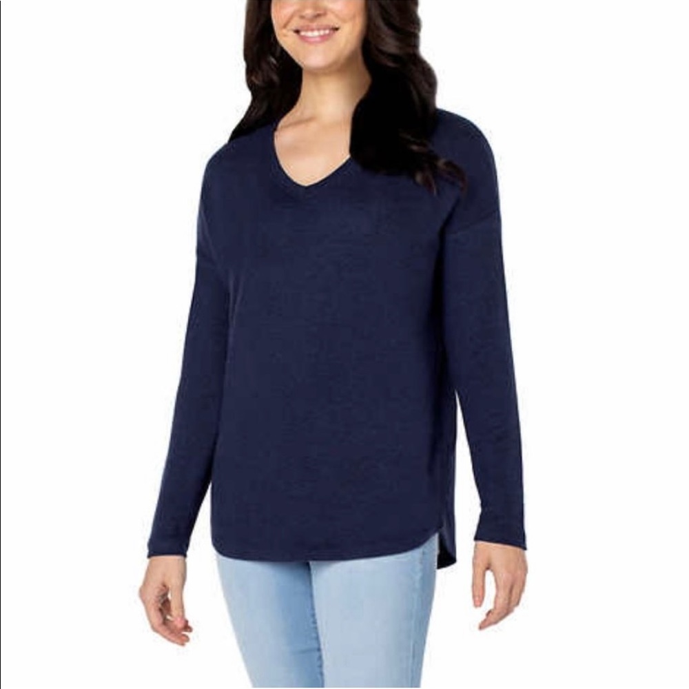 NWT Well Worn V-neck navy sweater size small